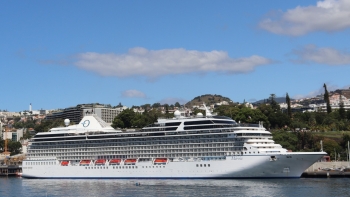 Porto do Funchal recebe o Marina que traz 1990 pessoas