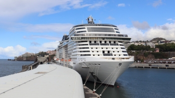 Porto do Funchal recebe o MSC Virtuosa que traz à Madeira mais de 6 700 pessoas
