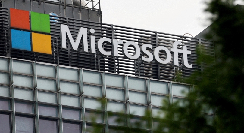 Falha na Microsoft causa problemas em companhias aéreas, bancos e media