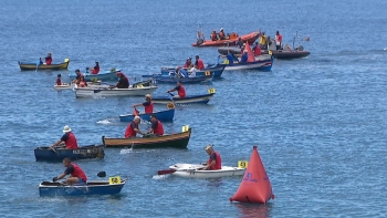 Madalena do Mar acolheu a regata de canoas tradicionais (vídeo)