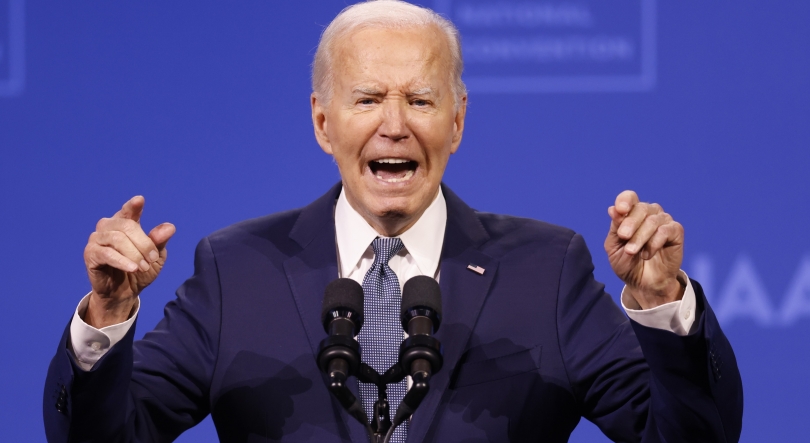 Biden permanece “em absoluto” na corrida à Casa Branca