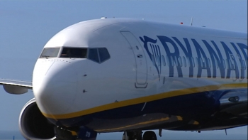 Ryanair condenada a pagar os subsídios de férias e de natal
