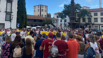 Venezuelanos manifestam-se na Praça do Município (áudio)