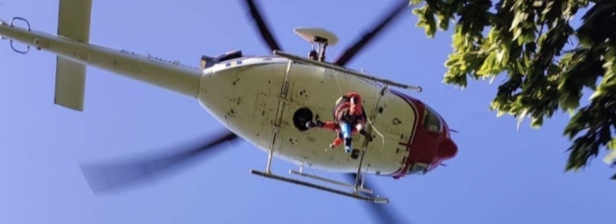 Imagem de Helicóptero resgatou três turistas na Boaventura