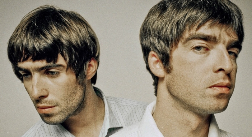 Oasis anunciam regresso após 15 anos a “olhar para trás com rancor”