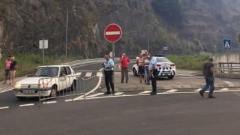 Estrada de acesso a São Vicente encerrada