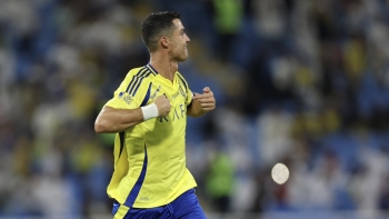 Ronaldo marca de livre na vitória do Al Nassr