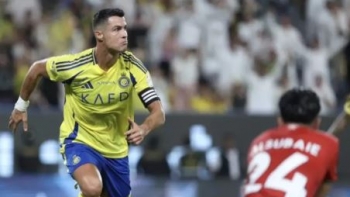 Ronaldo marca mas Al Nassr  estreia-se com empate