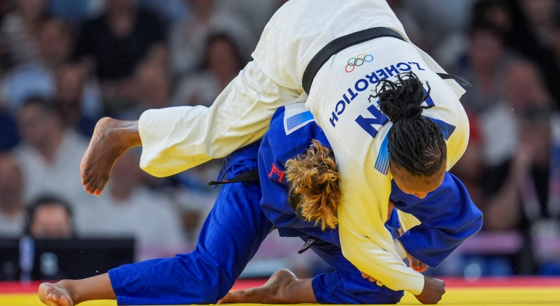 Judoca Patrícia Sampaio vence vice-campeã olímpica e está nos quartos