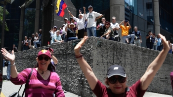 Oposição protesta nas ruas de Caracas (áudio)