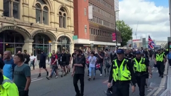 Imagem de Morte de crianças gera onda de manifestações (vídeo)