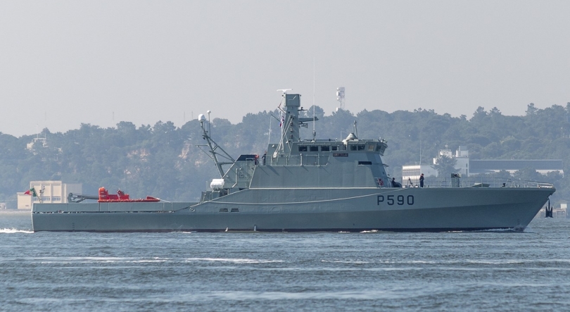 NRP Tejo em missão na Madeira