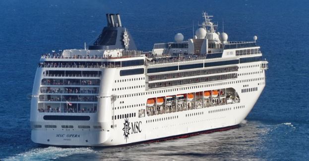 MSC Cruzeiros com embarques e desembarques no Funchal