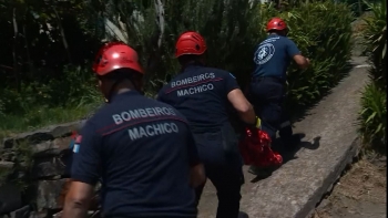 Derrocada numa levada causa a morte a uma turista (vídeo)