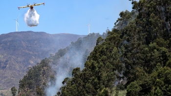 Meios aéreos são foco da atenção no combate ao incêndio (áudio)