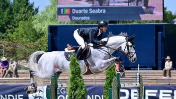 Cavaleiro Duarte Seabra falha final dos saltos de obstáculos