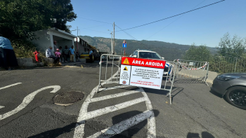 Mais de uma centena não quer regressar a casa na Fajã das Galinhas (áudio)