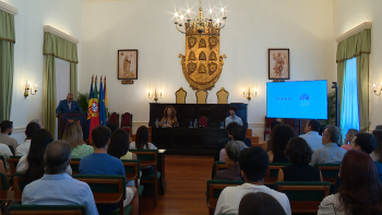 Mais de 30 propostas para o novo logótipo da Assembleia do Funchal (vídeo)