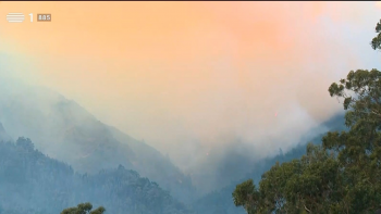 Incêndio mantém-se ativo em zona inacessível (vídeo)