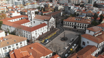 Petição pública contra parque de estacionamento subterrâneo relançada (vídeo)