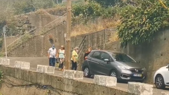 Pessoas evacuadas da Fajã dos Vinháticos (vídeo)