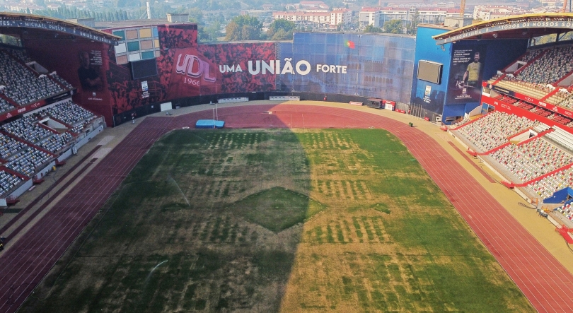 Imagem de Estragos no relvado devido a festival de música leva Marítimo a jogar em Rio Maior