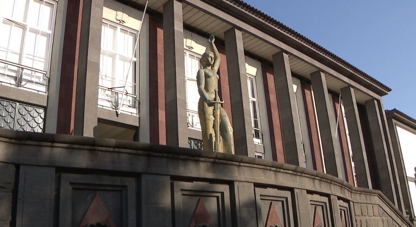 Imagem de Tribunal deliberou extinção das medidas de coação a ex-governantes e Carlos Teles (vídeo)