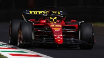 Charles Leclerc dá triunfo caseiro à Ferrari em Monza