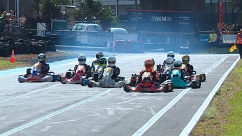 Competição animada na Pista de Karting do Faial (vídeo)