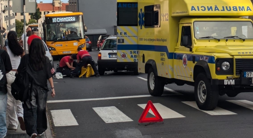 Acidente provoca congestionamento do trânsito no caminho de Santo António