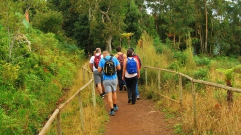 Acesso de turistas em cadeira de rodas está mais difícil no Pico das Pedras (áudio)