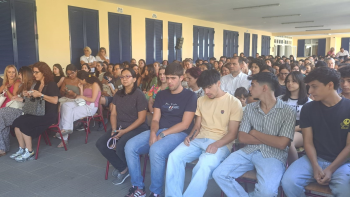 Cerca de 30 alunos distinguidos em Câmara de Lobos (áudio)