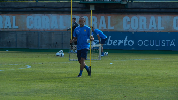 Imagem de Silas prepara estreia no banco do Marítimo (vídeo)