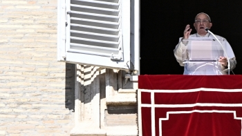 Papa Francisco pede respeito pelas forças da ONU no Líbano