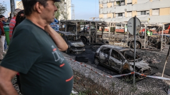 PSP regista até agora dois autocarros e sete veículos incendiados em Lisboa