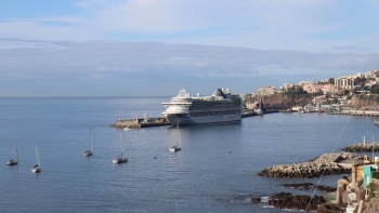 Azura inicia hoje uma série de escalas no Porto do Funchal