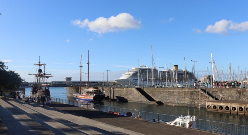 Costa Diadema está no Funchal e traz 4917 pessoas a bordo