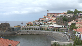 Câmara de Lobos vai asfaltar vários arruamentos (vídeo)