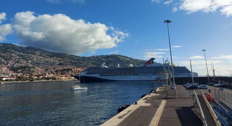 Dois navios estreiam-se hoje na Madeira e movimentam quase 7 mil pessoas