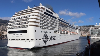 MSC Poesia já está no Funchal e realiza um turnaround parcial