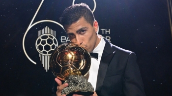 Rodri Hernández vence a Bola de Ouro