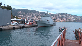 Navio patrulha sofreu um acidente no Porto do Funchal (áudio)