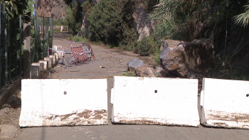 Derrocada de grandes dimensões na Estrada dos Anjos (vídeo)