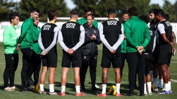 João Pereira cumpre primeiro treino no Sporting com muitos jogadores da formação