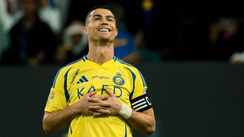 Imagem de Cristiano Ronaldo bisa pelo Al Nassr