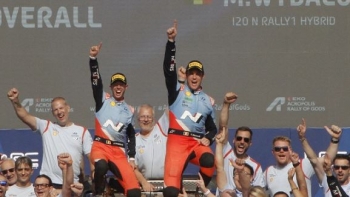 Thierry Neuville quebrou o enguiço aos 36 anos