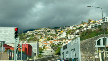 Madeira e Porto Santo sob aviso laranja para chuva forte (vídeo)