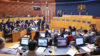 Deputados aprovaram por unanimidade a alteração à lei eleitoral da Região (áudio)