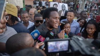 Mondlane garante protestos nas ruas até reposição da “verdade eleitoral”