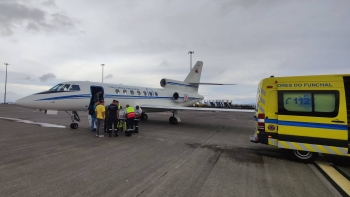 Bebé de sete dias transportado do Funchal para o Porto está estável